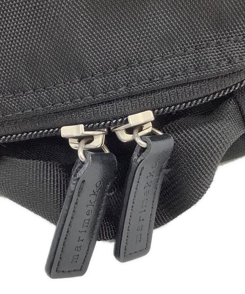 marimekko（マリメッコ）marimekko (マリメッコ) リュック METRO ブラックの古着・服飾アイテム