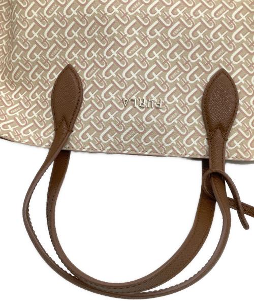 FURLA（フルラ）FURLA (フルラ) ヴィットリアトートバッグ アーチロゴモノグラムの古着・服飾アイテム