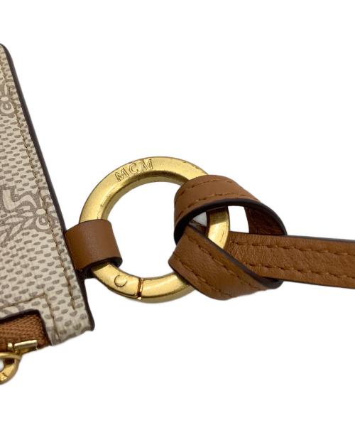MCM（エムシーエム）MCM (エムシーエム) ジップカードケース　ランヤード ブラウンの古着・服飾アイテム