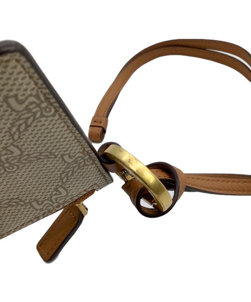 MCM（エムシーエム）MCM (エムシーエム) ジップカードケース　ランヤード ブラウンの古着・服飾アイテム