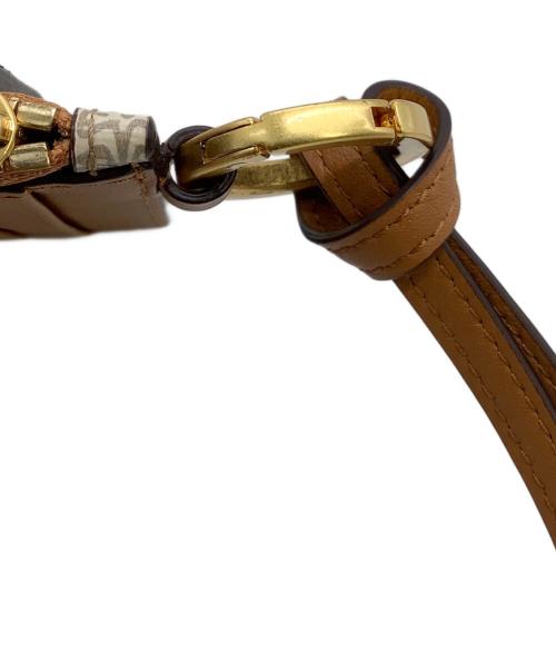 MCM（エムシーエム）MCM (エムシーエム) ジップカードケース　ランヤード ブラウンの古着・服飾アイテム