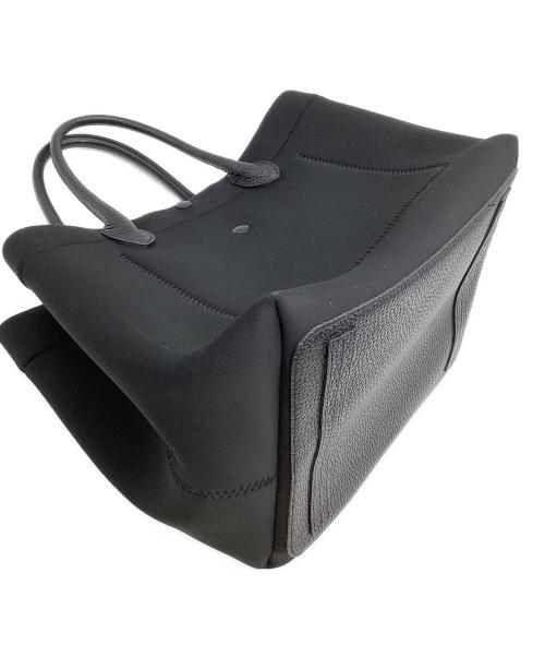 A.D.M.J.（エーディーエムジェイ）A.D.M.J. (エーディーエムジェイ) ハンドバッグ マジックライト センターリボントートM ブラックの古着・服飾アイテム