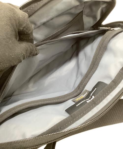 AER（エアー）AER (エアー) ショルダーバッグ　DAY SLING 3MAXの古着・服飾アイテム