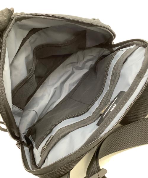 AER（エアー）AER (エアー) ショルダーバッグ　DAY SLING 3MAXの古着・服飾アイテム