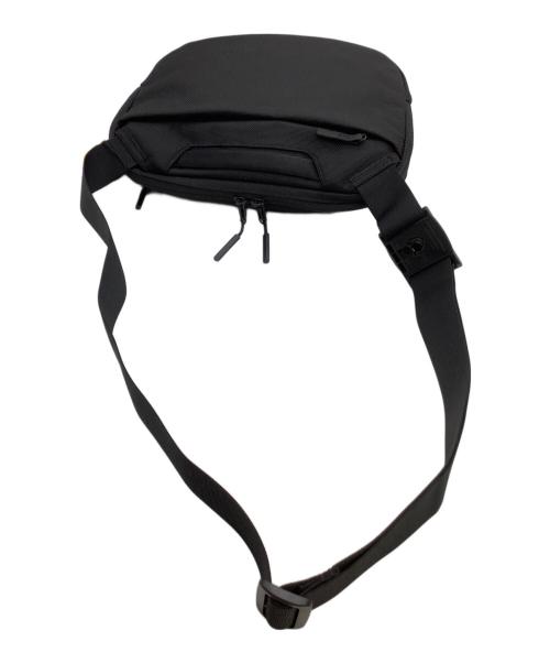 AER（エアー）AER (エアー) ショルダーバッグ　DAY SLING 3MAXの古着・服飾アイテム