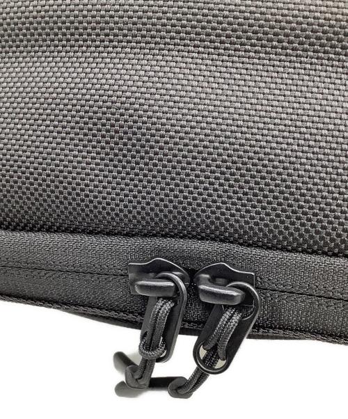 AER（エアー）AER (エアー) ショルダーバッグ　DAY SLING 3MAXの古着・服飾アイテム