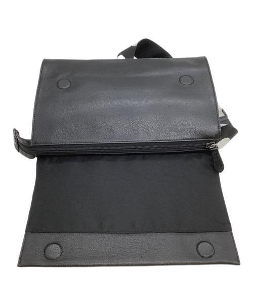 EAR（イア）EAR (イア) メッセンジャーバッグ ブラックの古着・服飾アイテム