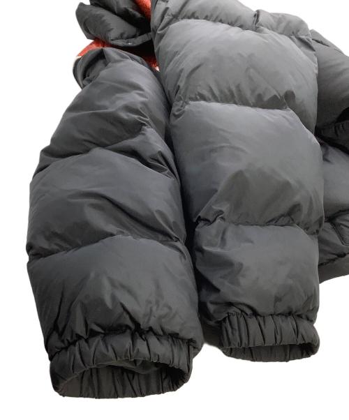 SUPREME（シュプリーム）SUPREME (シュプリーム) ダウンジャケット　Glitter Yoke Down Puffer Jacket　22AW レッド×ブラック サイズ:Sの古着・服飾アイテム