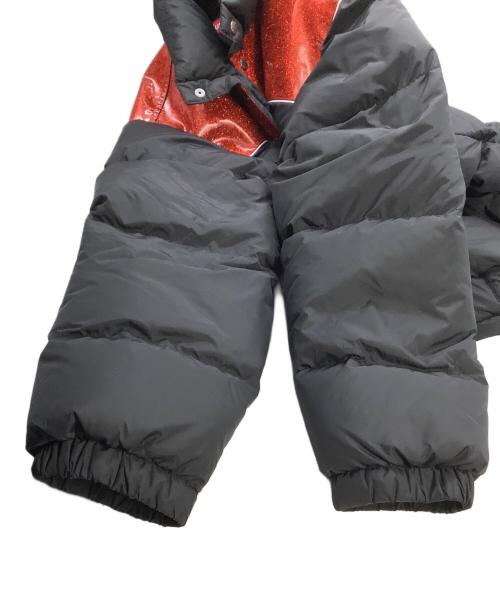 SUPREME（シュプリーム）SUPREME (シュプリーム) ダウンジャケット　Glitter Yoke Down Puffer Jacket　22AW レッド×ブラック サイズ:Sの古着・服飾アイテム