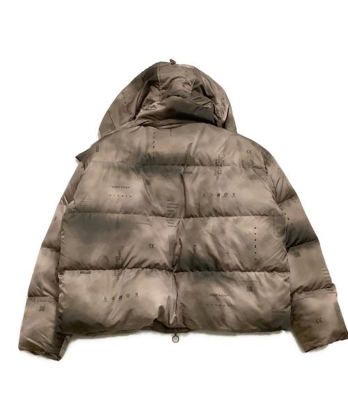 STAMPD（スタンプド）STAMPD (スタンプド) ダウンジャケット　総柄 ブラウン サイズ:Mの古着・服飾アイテム