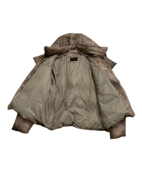 STAMPD（スタンプド）STAMPD (スタンプド) ダウンジャケット　総柄 ブラウン サイズ:Mの古着・服飾アイテム