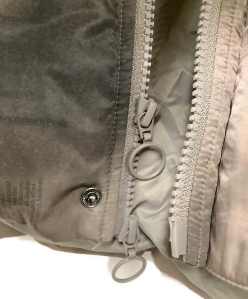 STAMPD（スタンプド）STAMPD (スタンプド) ダウンジャケット　総柄 ブラウン サイズ:Mの古着・服飾アイテム