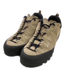 mont-bell（モンベル）の古着「トレッキングシューズ クラッグホッパー レザー」｜ベージュ×ブラック