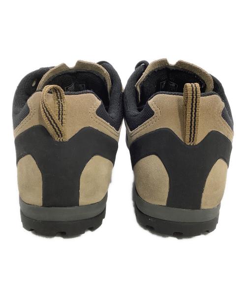 mont-bell（モンベル）mont-bell (モンベル) トレッキングシューズ クラッグホッパー レザー ベージュ×ブラック サイズ:27.5の古着・服飾アイテム