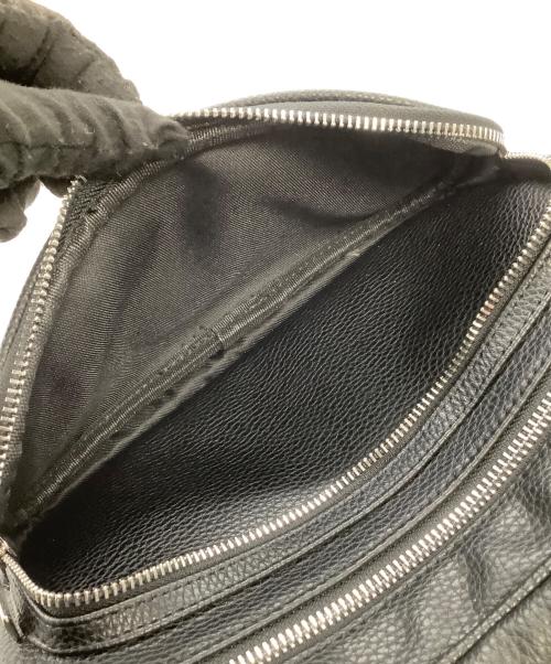 CDL TOKYO（シー・ディー・エル）CDL TOKYO (シー・ディー・エル) ボディバッグ　Triple Zip Shoulder Bag ブラックの古着・服飾アイテム