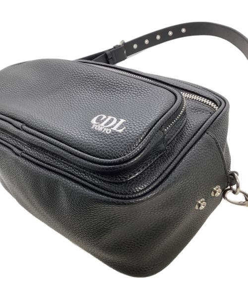 CDL TOKYO（シー・ディー・エル）CDL TOKYO (シー・ディー・エル) ボディバッグ　Triple Zip Shoulder Bag ブラックの古着・服飾アイテム