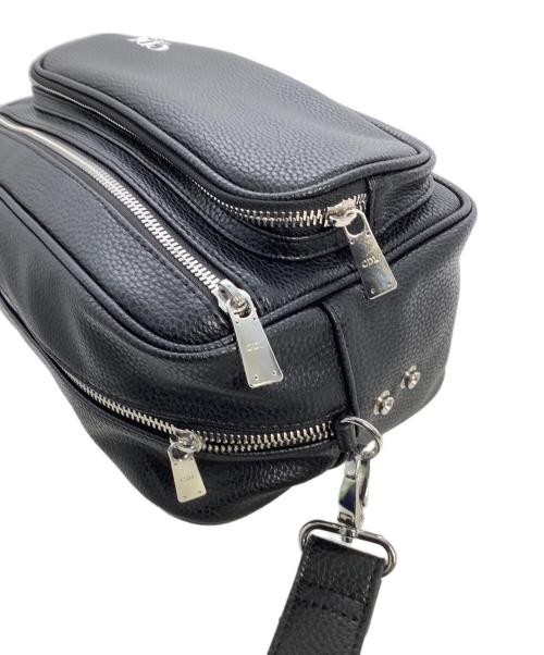 CDL TOKYO（シー・ディー・エル）CDL TOKYO (シー・ディー・エル) ボディバッグ　Triple Zip Shoulder Bag ブラックの古着・服飾アイテム