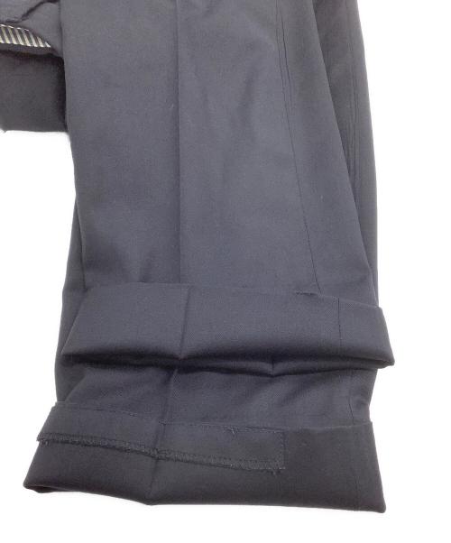 TOMORROW LAND PILGRIM（トゥモローランド ピルグリム）TOMORROW LAND PILGRIM (トゥモローランド ピルグリム) セットアップスーツ　25年モデル ネイビー サイズ:46の古着・服飾アイテム