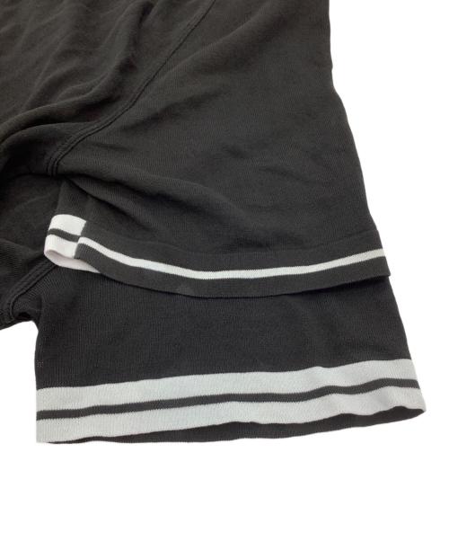 HERMES（エルメス）HERMES (エルメス) 半袖Tシャツ ブラック×ホワイト サイズ:XLの古着・服飾アイテム