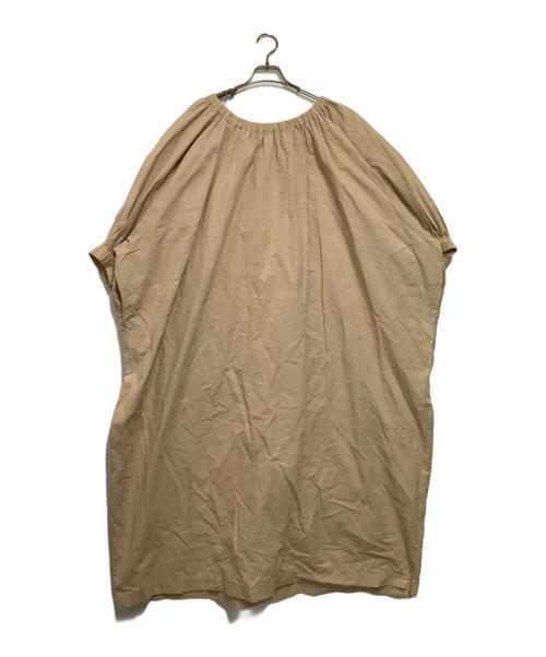 Curensology（カレンソロジー）Curensology (カレンソロジー) 半袖ワンピース ベージュ サイズ:freeの古着・服飾アイテム