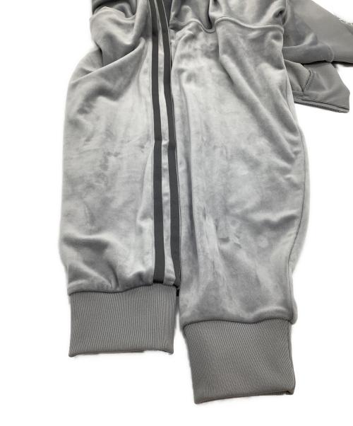 adidas（アディダス）adidas (アディダス) トラックジャケット グレー サイズ:XSの古着・服飾アイテム