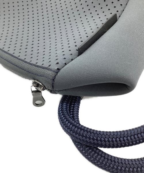 STATE OF ESCAPE（ステイトオブエスケープ）STATE OF ESCAPE (ステイトオブエスケープ) ショルダーバッグ　フェスティバルミニ グレー×ネイビーの古着・服飾アイテム