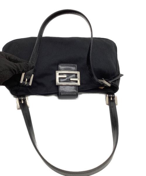 FENDI（フェンディ）FENDI (フェンディ) ショルダーバッグ ブラックの古着・服飾アイテム