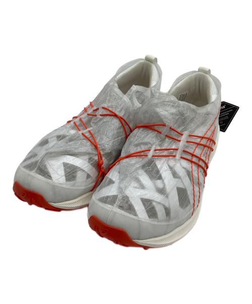 asics（アシックス）asics (アシックス) ローカットスニーカー KENGO KUMA ホワイト×オレンジ サイズ:27.5 未使用品の古着・服飾アイテム