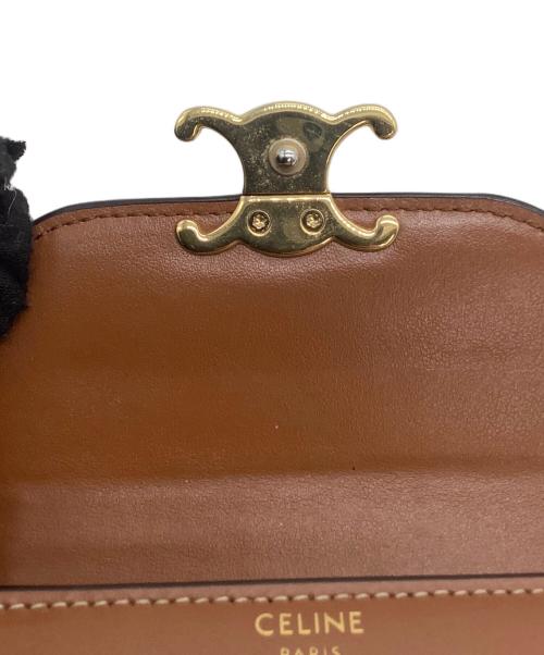 CELINE（セリーヌ）CELINE (セリーヌ) 3つ折り財布　スモール フラップウォレット トリオンフ ベージュ×ブラウンの古着・服飾アイテム