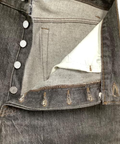 LEVI'S（リーバイス）LEVI'S (リーバイス) デニムパンツ ブラック サイズ: W33×L34の古着・服飾アイテム