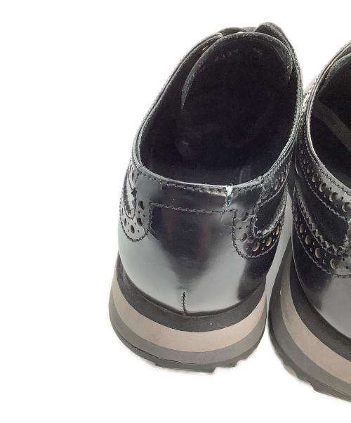 PRADA（プラダ）PRADA (プラダ) ウィングチップシューズ メダリオン ブラック サイズ: 6 1/2の古着・服飾アイテム