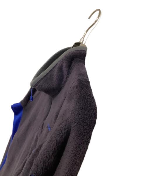 Patagonia（パタゴニア）Patagonia (パタゴニア) フリースジャケット　R2ジャケット パープル×ブルー サイズ:Mの古着・服飾アイテム