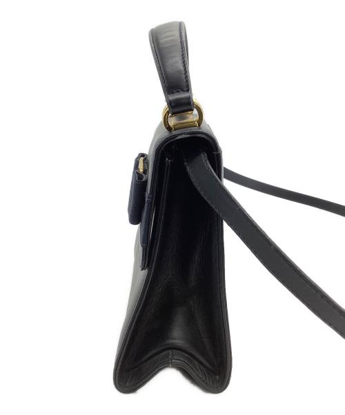 Salvatore Ferragamo（サルヴァトーレ フェラガモ）Salvatore Ferragamo (サルヴァトーレ フェラガモ) 2WAYバッグ　ヴァラリボン ブラックの古着・服飾アイテム