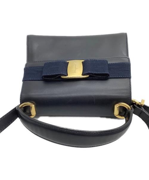Salvatore Ferragamo（サルヴァトーレ フェラガモ）Salvatore Ferragamo (サルヴァトーレ フェラガモ) 2WAYバッグ　ヴァラリボン ブラックの古着・服飾アイテム