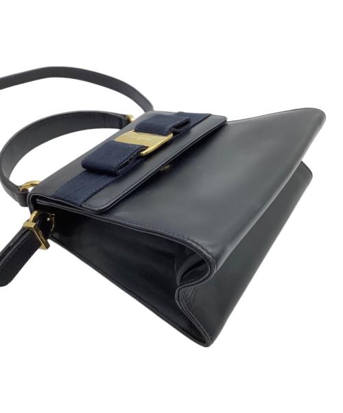 Salvatore Ferragamo（サルヴァトーレ フェラガモ）Salvatore Ferragamo (サルヴァトーレ フェラガモ) 2WAYバッグ　ヴァラリボン ブラックの古着・服飾アイテム
