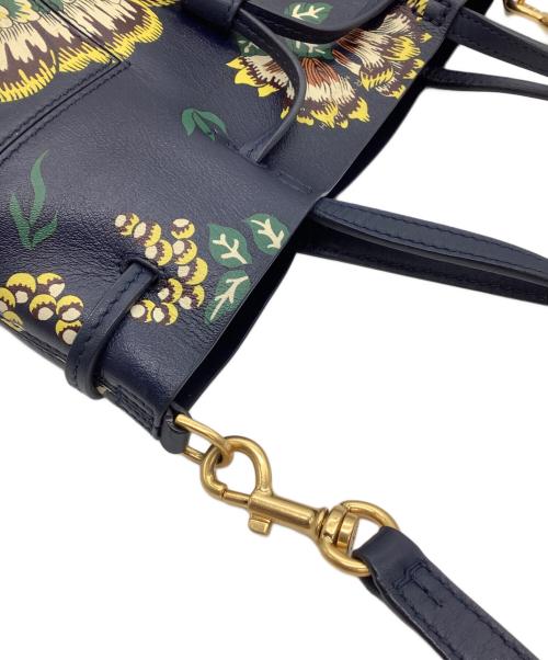 TORY BURCH（トリーバーチ）TORY BURCH (トリーバーチ) ショルダーバッグ　ブロックT　花柄 ネイビーの古着・服飾アイテム