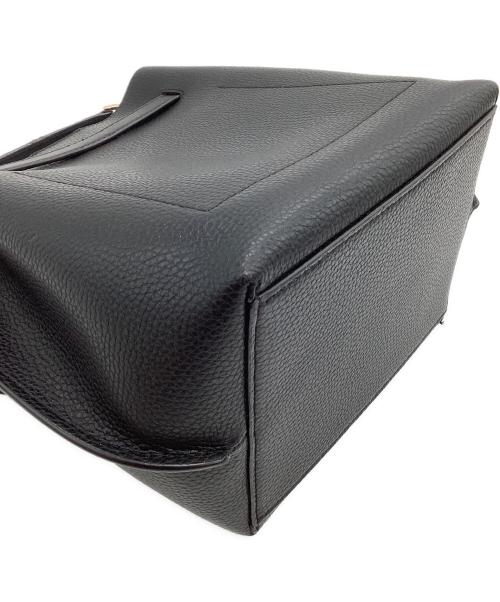 MICHAEL KORS（マイケル・コース）MICHAEL KORS (マイケル・コース) ショルダーバッグ ブラックの古着・服飾アイテム