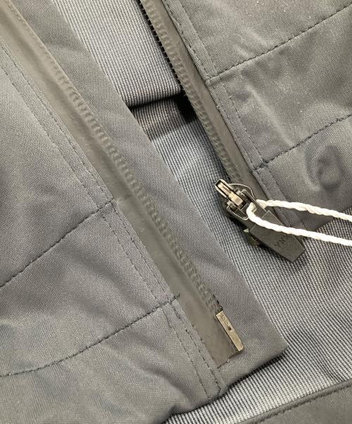 Vuja De（ヴジャデ）Vuja De (ヴジャデ) ジップジャケット ARLO WINDBREAKER IN SILK-NYLON  グレー サイズ:Mの古着・服飾アイテム