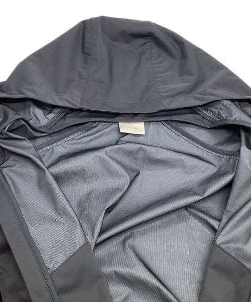 Vuja De（ヴジャデ）Vuja De (ヴジャデ) ジップジャケット ARLO WINDBREAKER IN SILK-NYLON  グレー サイズ:Mの古着・服飾アイテム