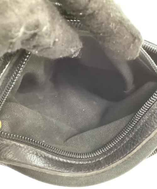 IL BISONTE（イル ビゾンテ）IL BISONTE (イル ビゾンテ) ワンショルダーバッグ ブラックの古着・服飾アイテム