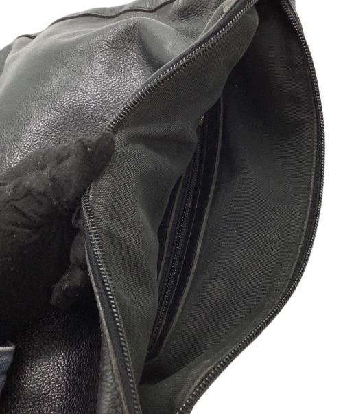 IL BISONTE（イル ビゾンテ）IL BISONTE (イル ビゾンテ) ワンショルダーバッグ ブラックの古着・服飾アイテム