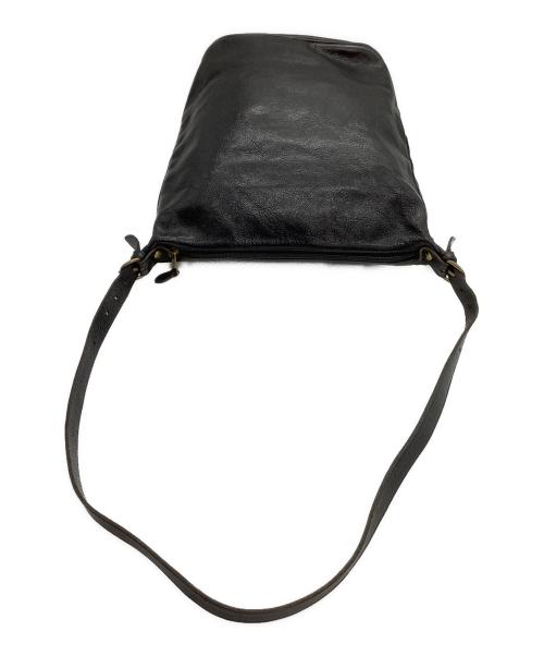 IL BISONTE（イル ビゾンテ）IL BISONTE (イル ビゾンテ) ワンショルダーバッグ ブラックの古着・服飾アイテム