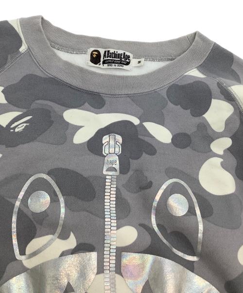 A BATHING APE（アベイシングエイプ）A BATHING APE (アベイシングエイプ) 裏起毛スウェット　CITY CAMO SHARK CREWNECK グレー サイズ:Mの古着・服飾アイテム