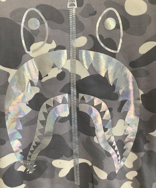 A BATHING APE（アベイシングエイプ）A BATHING APE (アベイシングエイプ) 裏起毛スウェット　CITY CAMO SHARK CREWNECK グレー サイズ:Mの古着・服飾アイテム