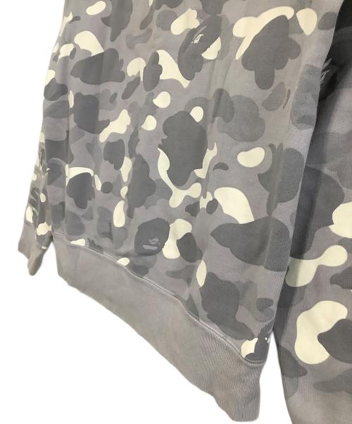 A BATHING APE（アベイシングエイプ）A BATHING APE (アベイシングエイプ) 裏起毛スウェット　CITY CAMO SHARK CREWNECK グレー サイズ:Mの古着・服飾アイテム