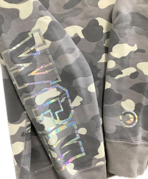 A BATHING APE（アベイシングエイプ）A BATHING APE (アベイシングエイプ) 裏起毛スウェット　CITY CAMO SHARK CREWNECK グレー サイズ:Mの古着・服飾アイテム