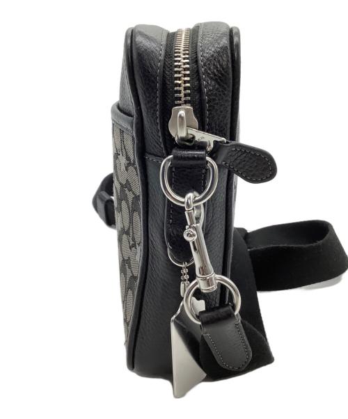 COACH（コーチ）COACH (コーチ) ショルダーバッグ　サリバン クロスボディ・シグネチャー ジャカード・スター エンブロイダリー ブラック×グレーの古着・服飾アイテム