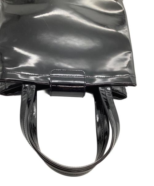 Salvatore Ferragamo（サルヴァトーレ フェラガモ）Salvatore Ferragamo (サルヴァトーレ フェラガモ) エナメルハンドバッグの古着・服飾アイテム