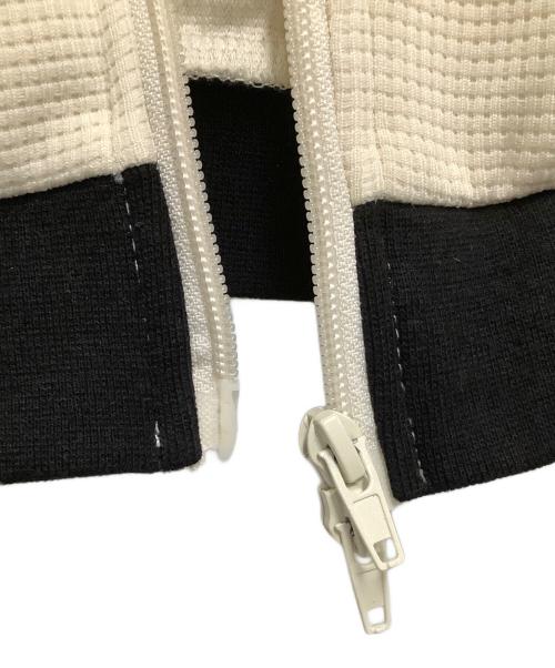 adidas（アディダス）adidas (アディダス) ワッフルニットジャケット　国旗タグ ホワイト×ブラック サイズ:Lの古着・服飾アイテム