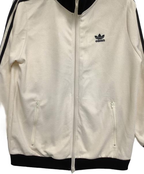 adidas（アディダス）adidas (アディダス) ワッフルニットジャケット　国旗タグ ホワイト×ブラック サイズ:Lの古着・服飾アイテム